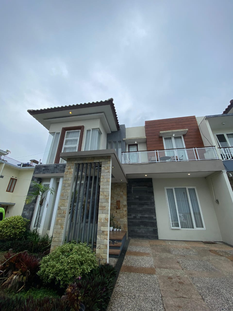 Villa Azka 2